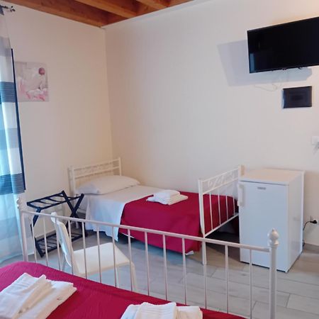 3a casa vacanza Aeroporto di Catania Fontana Rossa Esterno foto