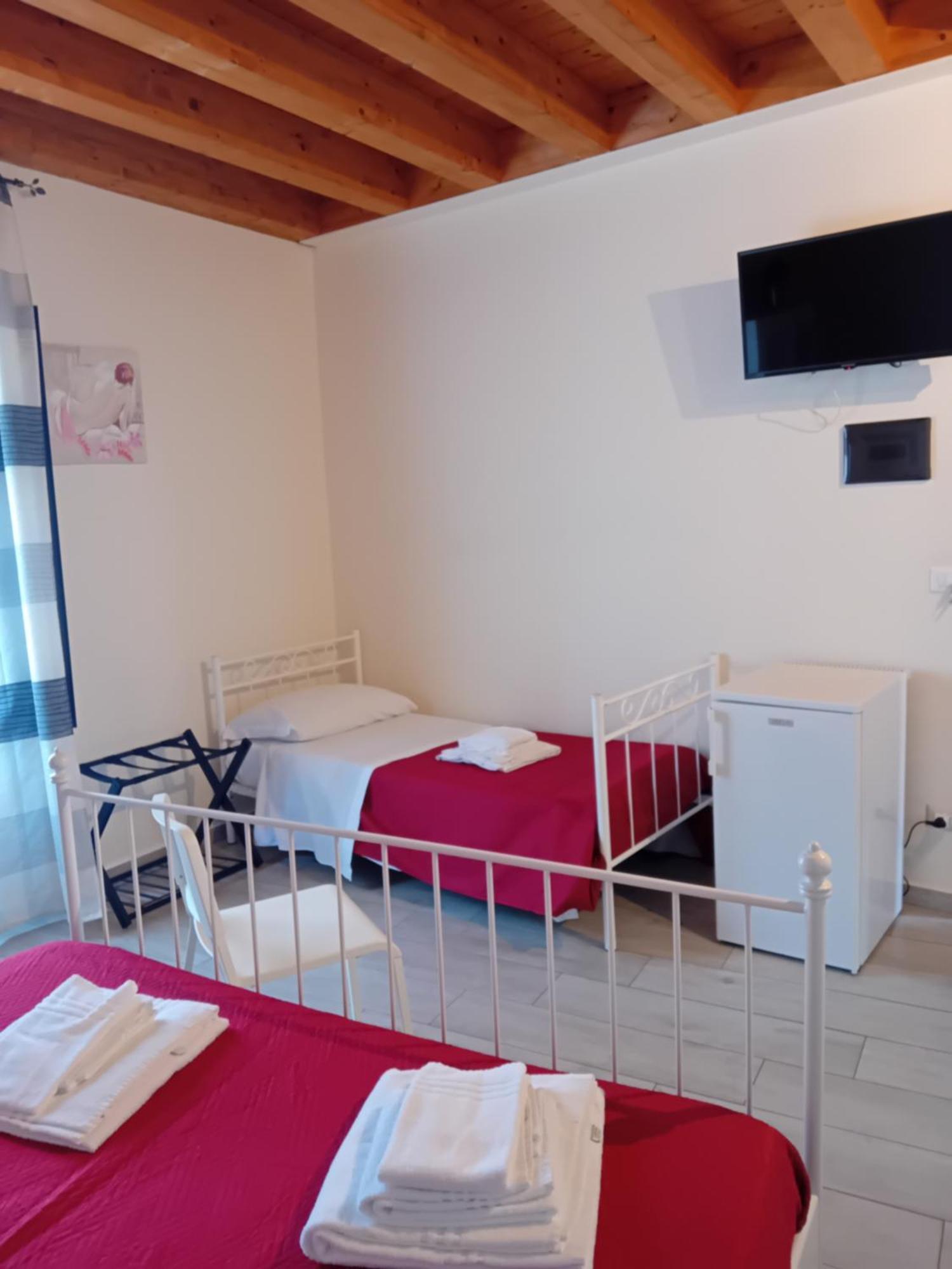 3a casa vacanza Aeroporto di Catania Fontana Rossa Esterno foto
